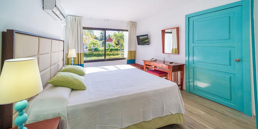 Standard Ocean View Blu