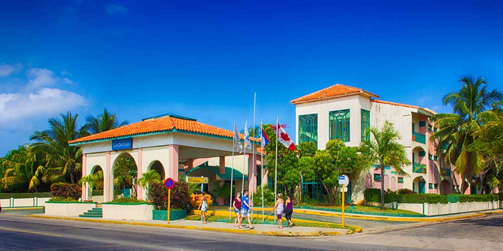 Hotel Los Delfines