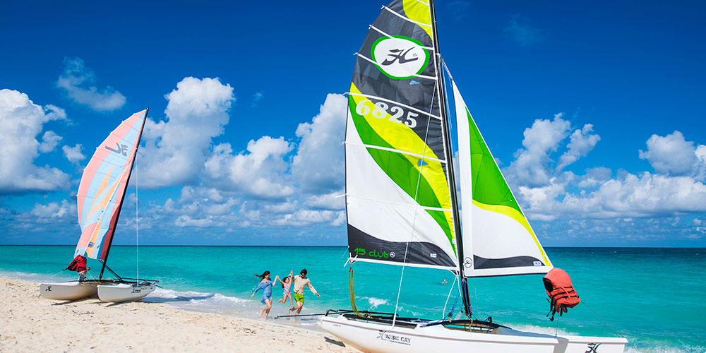 11 Days Private Tour with Driver and Cayo Santa Maria Beach